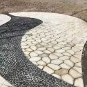辽宁 黄金麻冰裂纹地铺石工地铺装案例