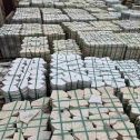 辽宁 黄金麻白麻花岗岩荔枝面地铺石(冰裂纹)