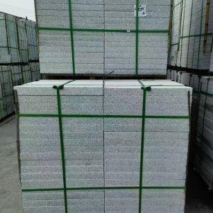 辽宁 芝麻白火烧，园林广场市政工程地铺石，1.8~5.0厚均有现货