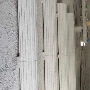 辽宁 花岗岩厂家带你看白麻花岗岩门楼大柱柱皮