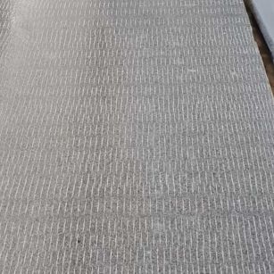 辽宁 芝麻灰花岗岩斧剁面，刀斩面