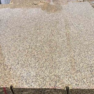 辽宁 黄金麻花岗岩石材方料