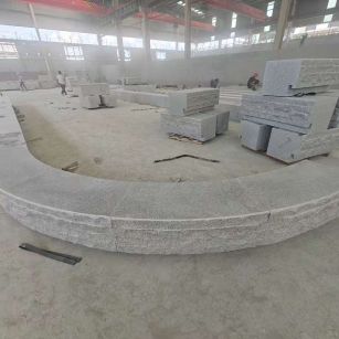 辽宁 芝麻白异形坐凳，自然面光面弧形加工