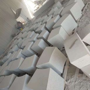 辽宁 白麻花岗岩异形坐凳