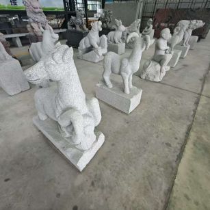 辽宁 芝麻白花岗岩造型立体雕刻——十二生肖