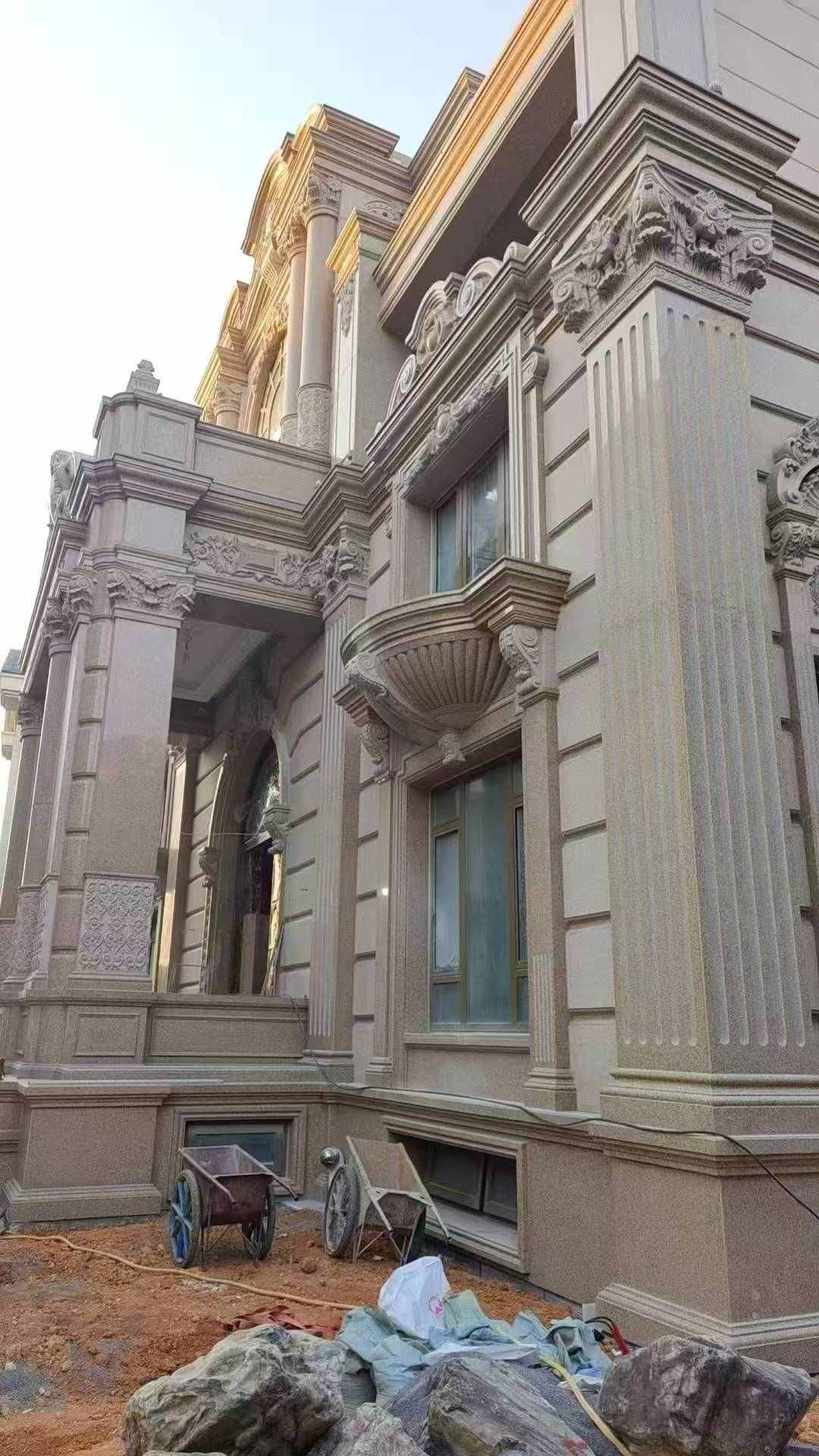 辽宁 黄金麻花岗岩光面别墅外墙干挂施工完成