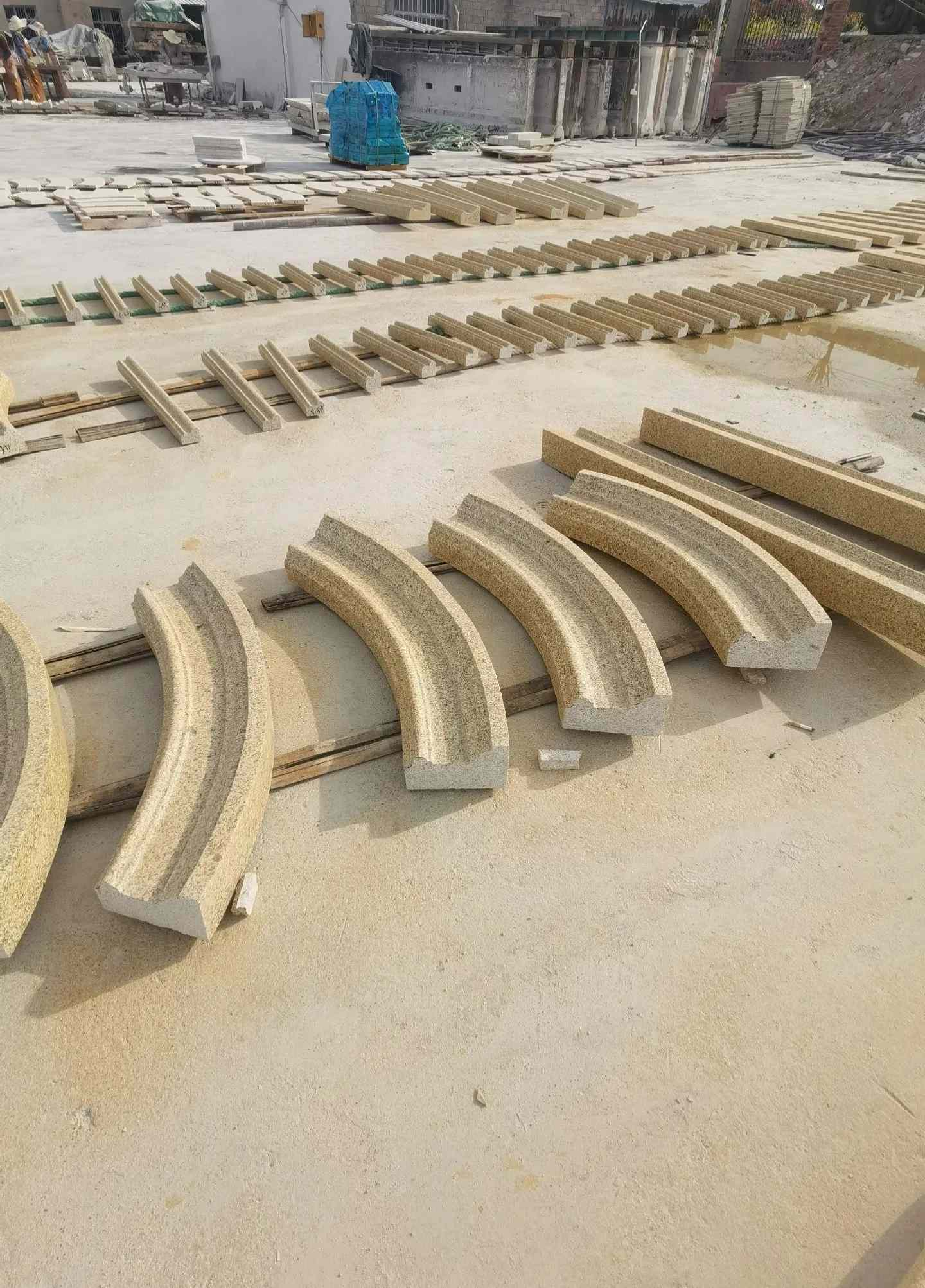 辽宁 黄金麻花岗岩别墅线条