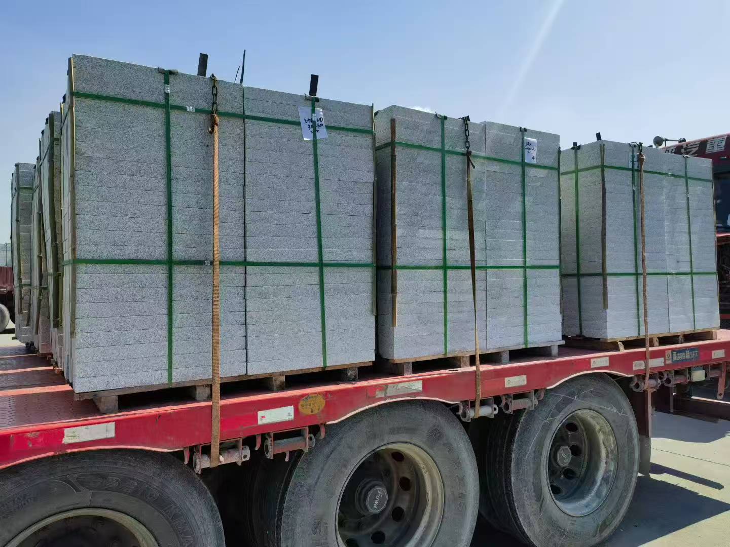 辽宁芝麻白花岗岩出货日常地铺石