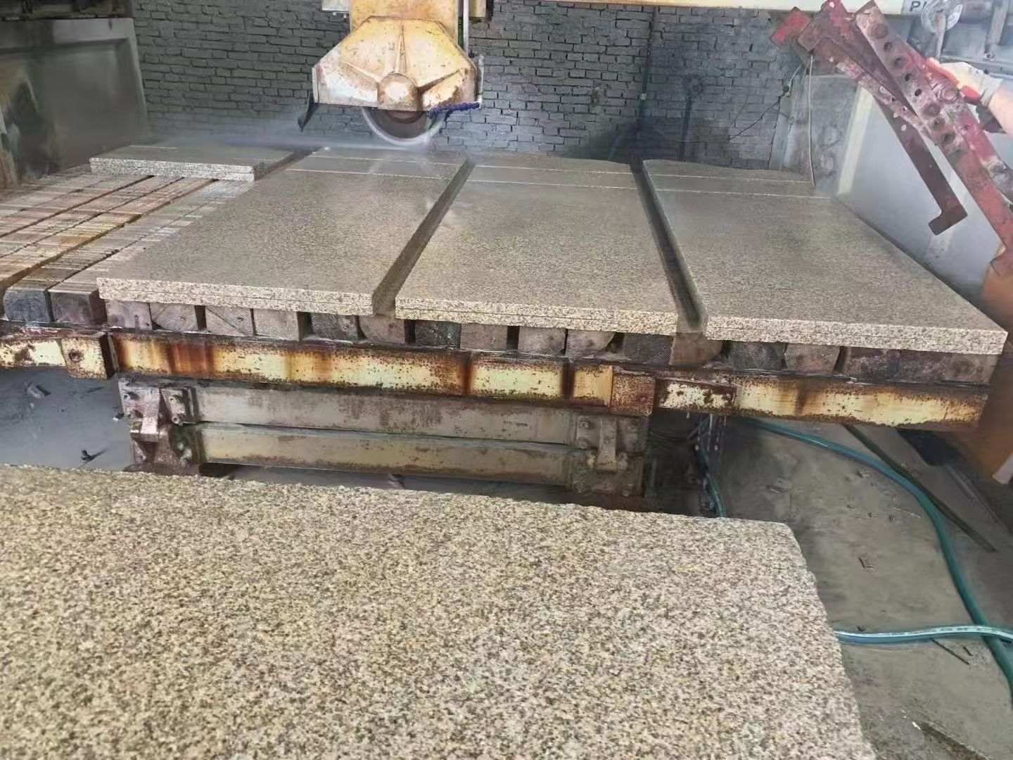 辽宁 黄金麻荔枝面成品板加工