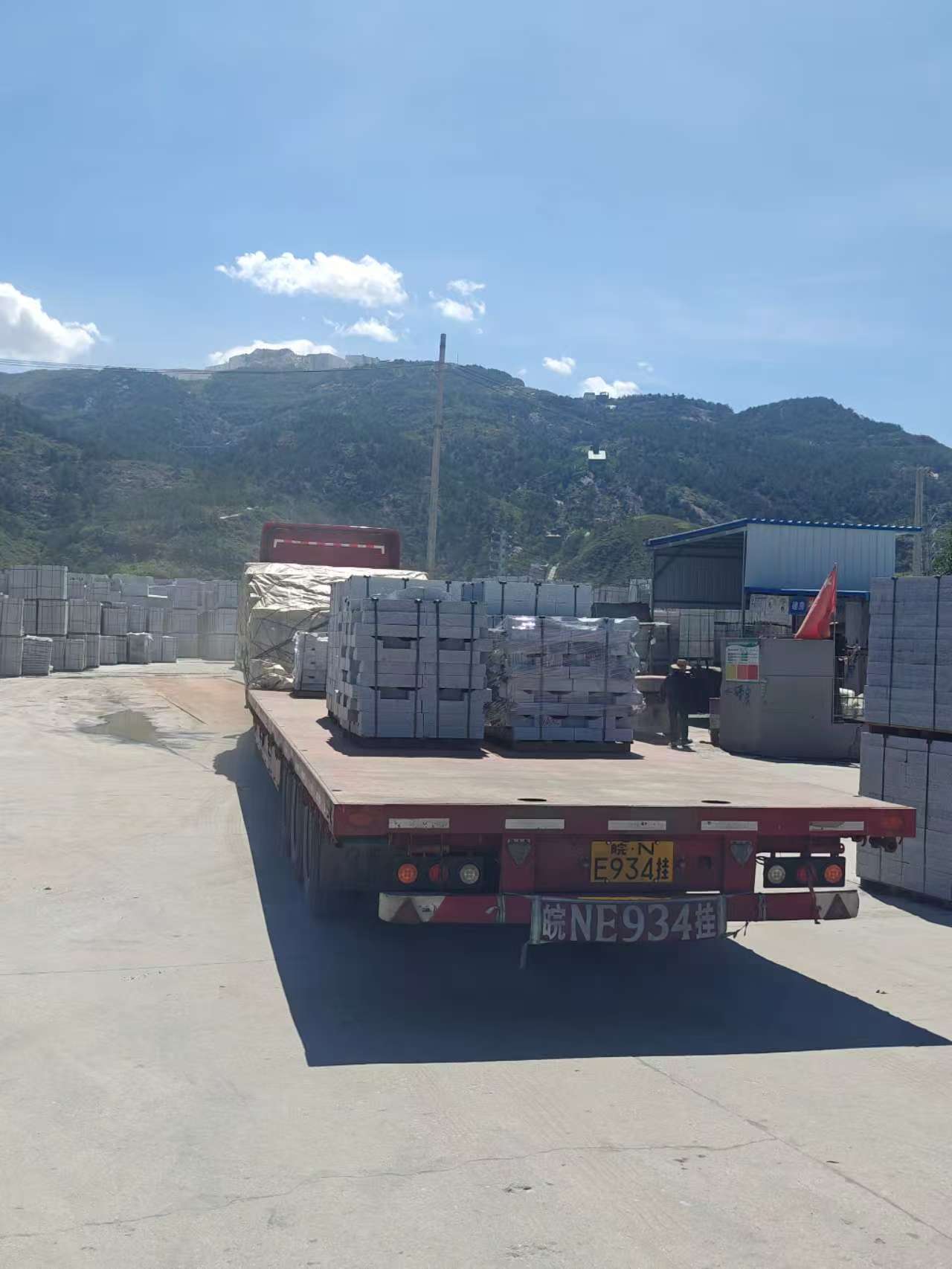 辽宁 芝麻白仿形路沿石，直形路沿石