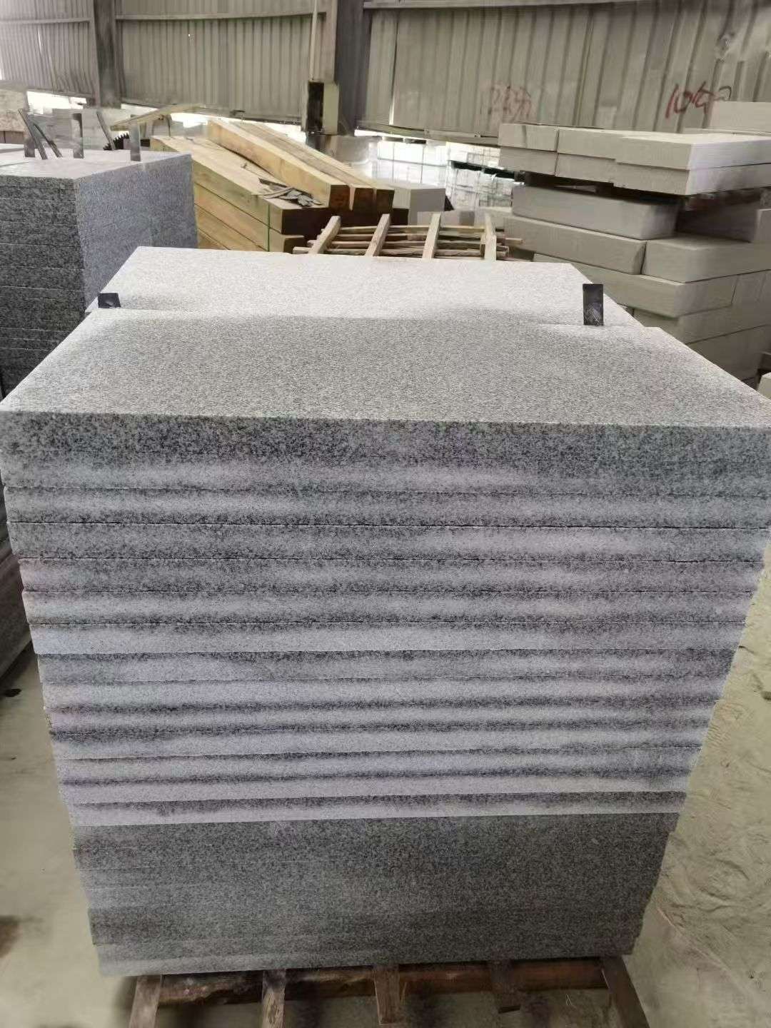 辽宁 芝麻白5公分火烧地铺成品，900*400，规格可定制